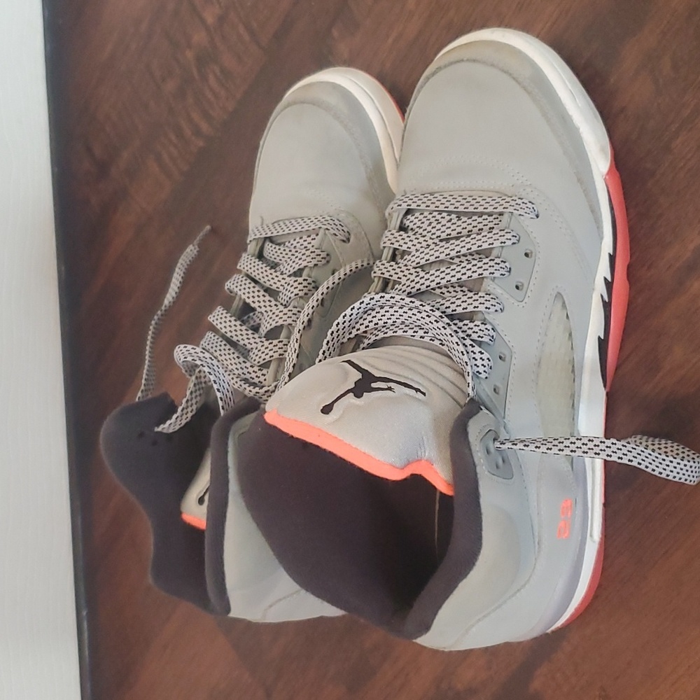 Nike youth Air Jordan 5 Retro GG Hot Lava sz 5.5y